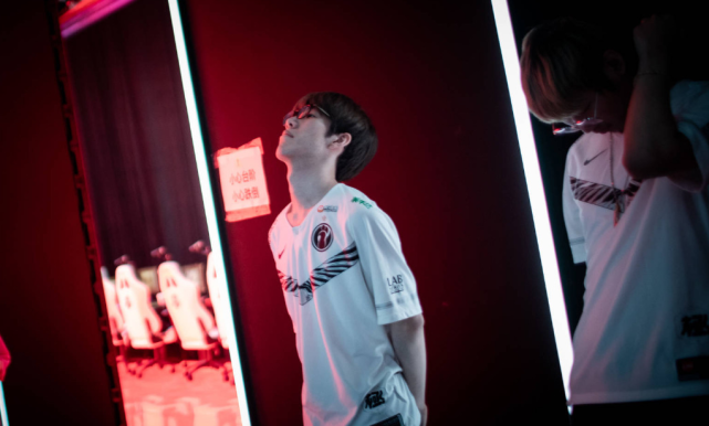 物理相连 物理相连